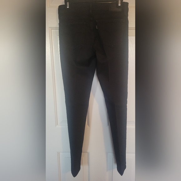 Classic Black Women's Jeans - Picture 4 of 7